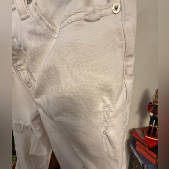 American Eagle Outfitters Cream Ripped Jeans - Picture 4 of 15